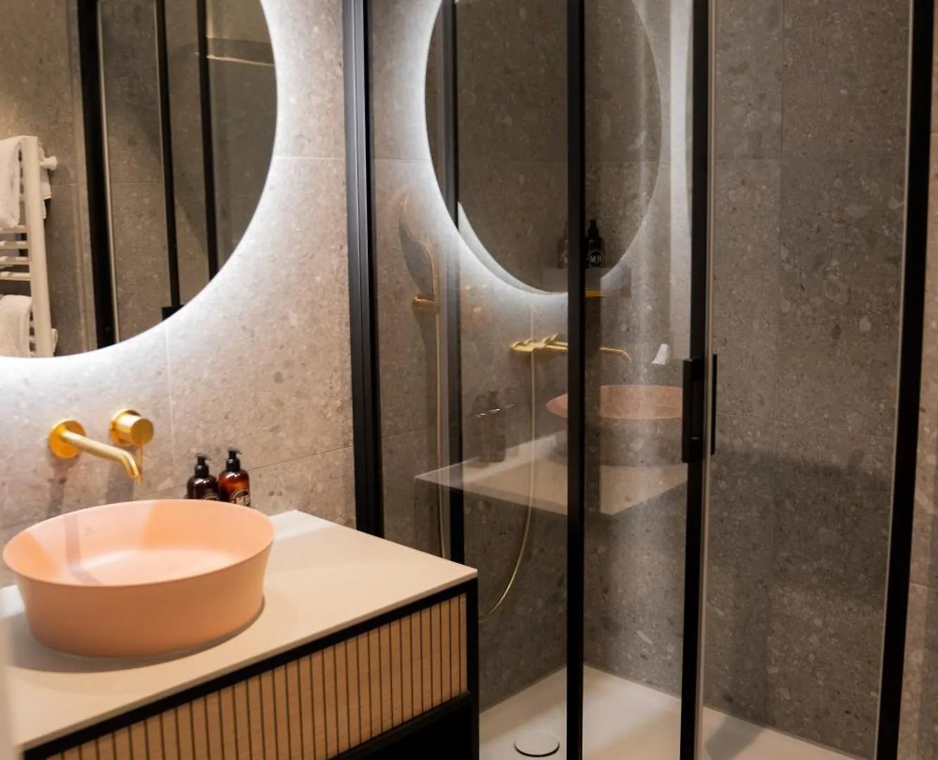 New Opening! Digital check-in - Park Hotel by Charly Lübeck Deutschland